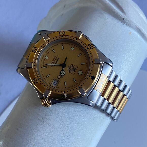 Tag Heuer 2000 Series Two-Tone Men’s Quartz Watch – 36.9mm – 7” Bracelet - Picture 4 of 14